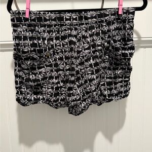 GAP Monochrome Checkered Shorts